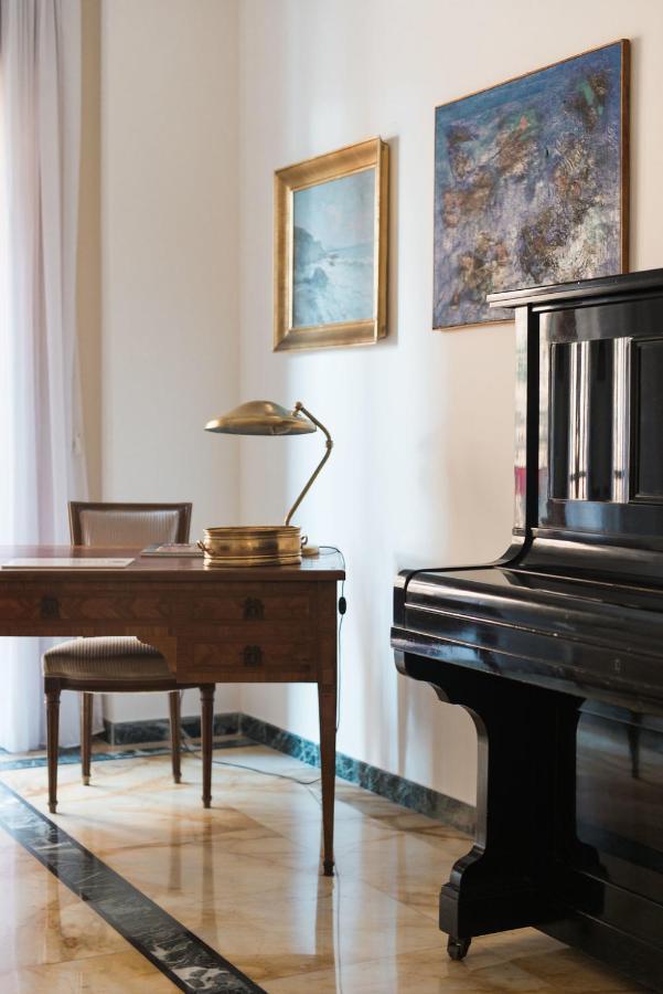 Starhost - Golden Apartments Salernes Extérieur photo