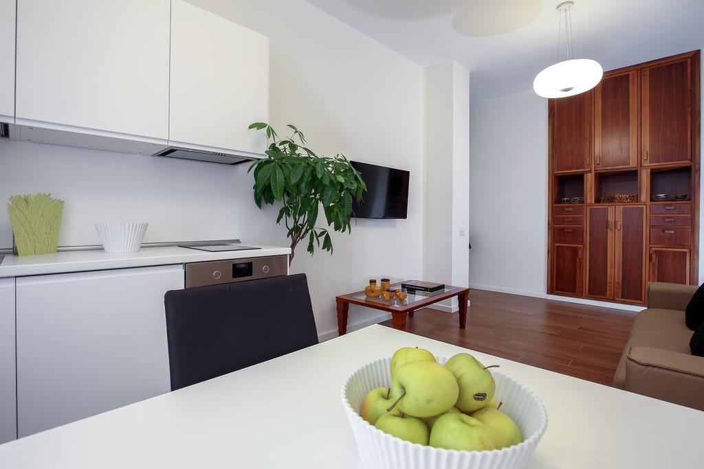 Starhost - Golden Apartments Salernes Extérieur photo